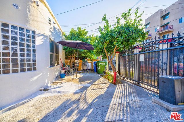 308 E Edgeware Road, Los Angeles, CA 90026