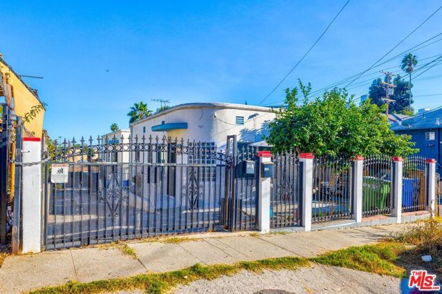 308 E Edgeware Road, Los Angeles, CA 90026