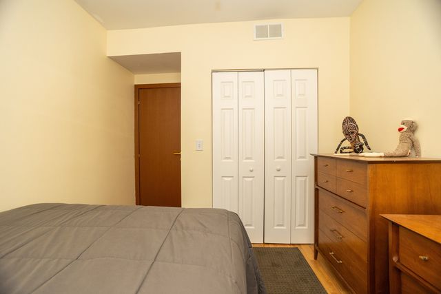 4750 N Albany Avenue 3, Chicago, IL 60625