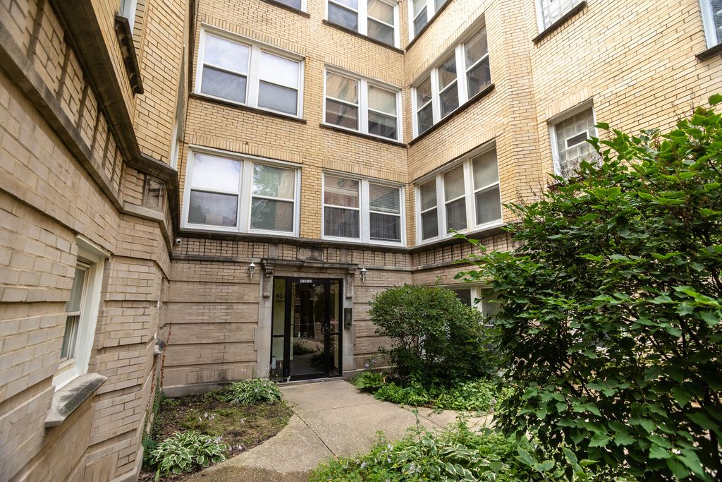 4750 N Albany Avenue 3, Chicago, IL 60625