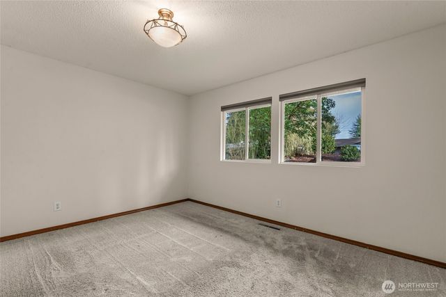 4920 63rd Avenue W, University Place, WA 98467