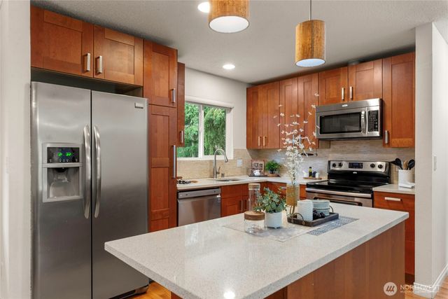 4920 63rd Avenue W, University Place, WA 98467