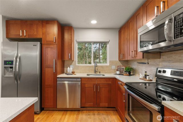 4920 63rd Avenue W, University Place, WA 98467