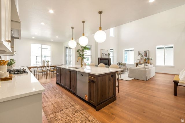 2136 N 725 W, Centerville, UT 84014