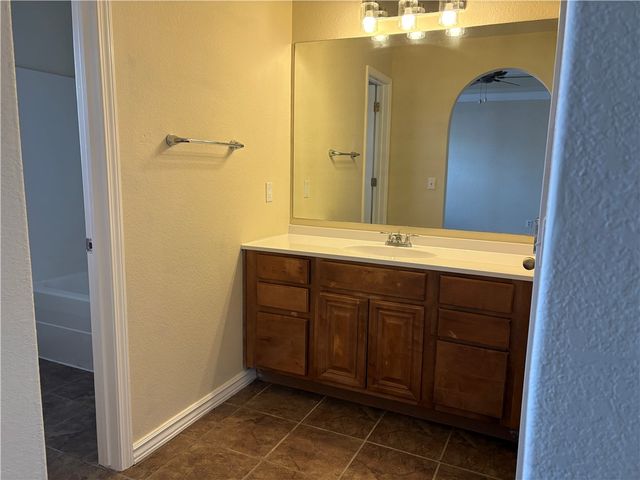 2388 Harris Drive, Fayetteville, AR 72701