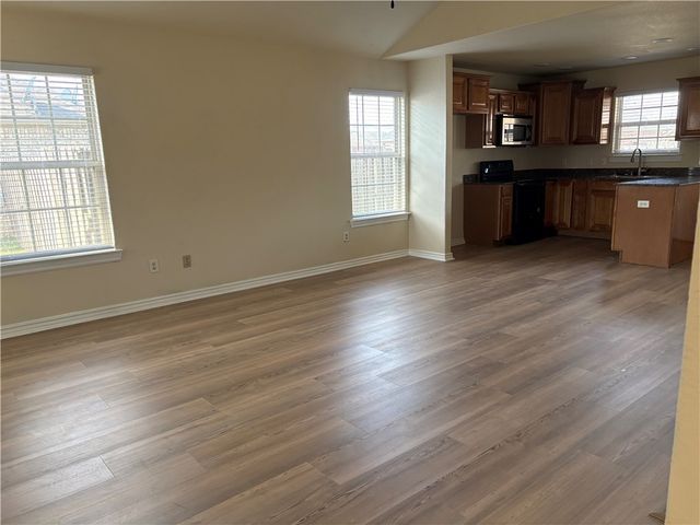 2388 Harris Drive, Fayetteville, AR 72701