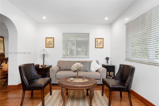 360 Menores Ave, Coral Gables, FL 33134