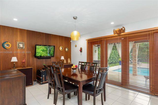 360 Menores Ave, Coral Gables, FL 33134