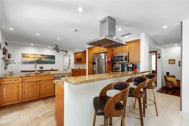 360 Menores Ave, Coral Gables, FL 33134