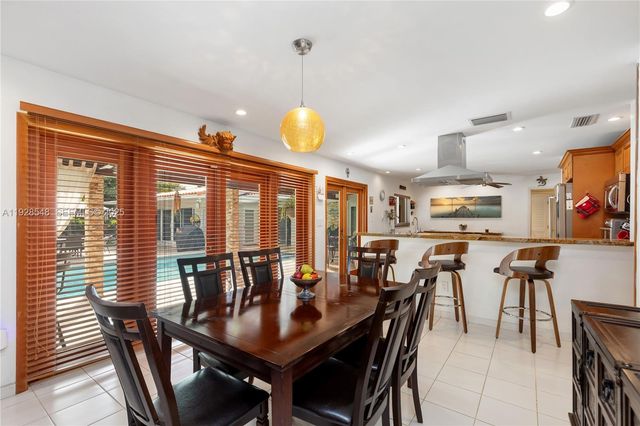 360 Menores Ave, Coral Gables, FL 33134