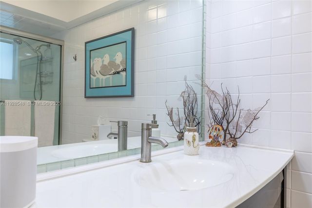 360 Menores Ave, Coral Gables, FL 33134