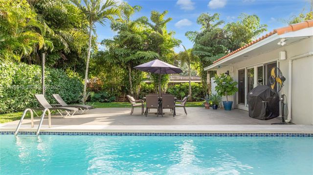 360 Menores Ave, Coral Gables, FL 33134