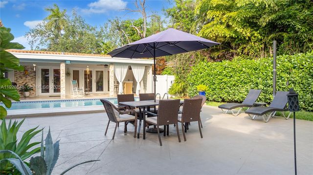 360 Menores Ave, Coral Gables, FL 33134