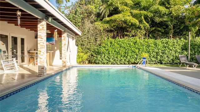 360 Menores Ave, Coral Gables, FL 33134