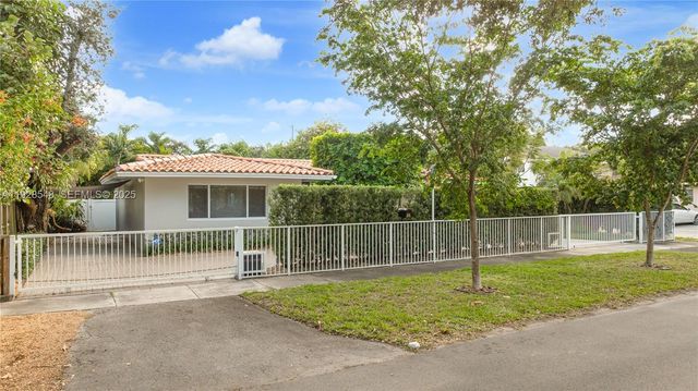 360 Menores Ave, Coral Gables, FL 33134