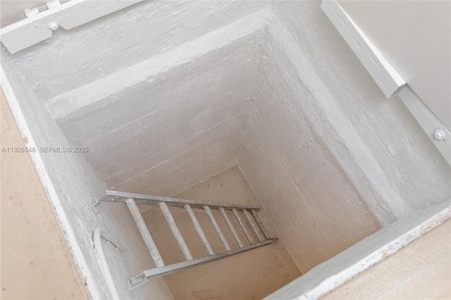 360 Menores Ave, Coral Gables, FL 33134