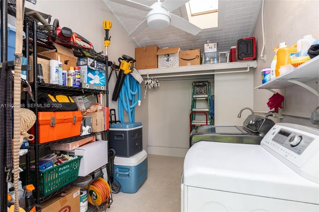 360 Menores Ave, Coral Gables, FL 33134