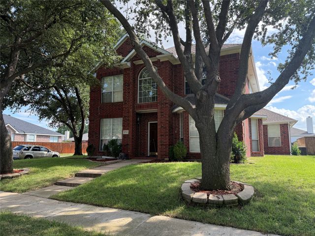 3733 Red Oak Trail, The Colony, TX 75056