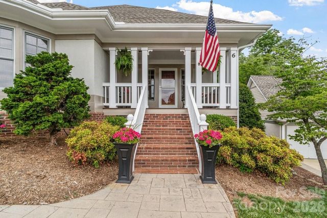 6 Creekside Way, Asheville, NC 28804