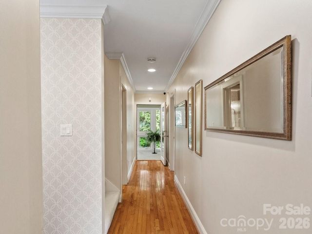 6 Creekside Way, Asheville, NC 28804