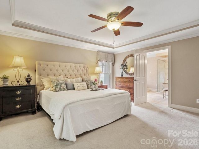 6 Creekside Way, Asheville, NC 28804