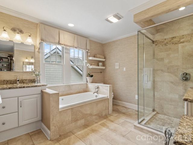 6 Creekside Way, Asheville, NC 28804