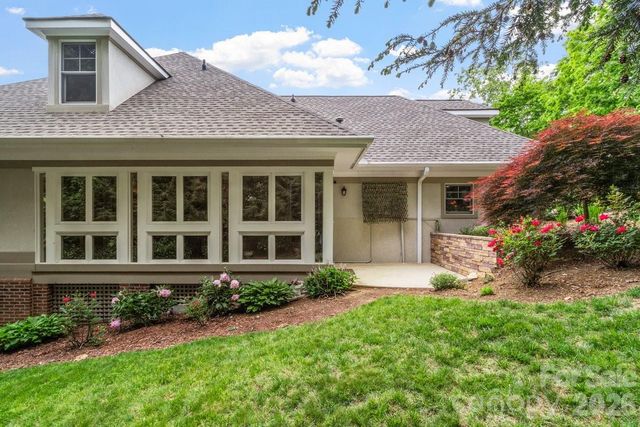 6 Creekside Way, Asheville, NC 28804