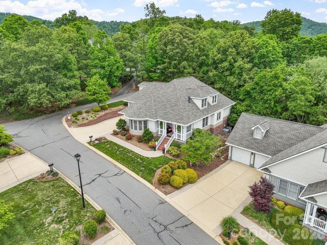 6 Creekside Way, Asheville, NC 28804