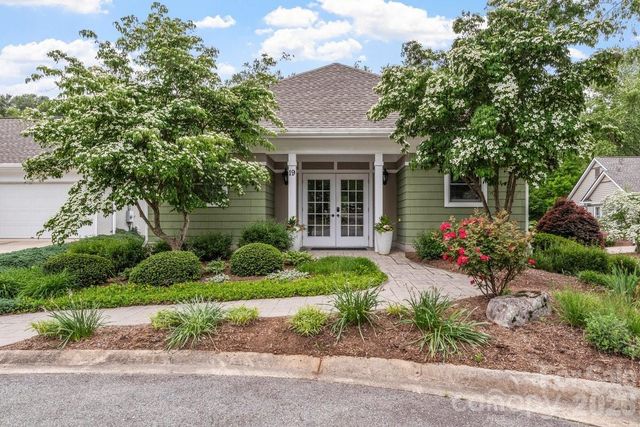 6 Creekside Way, Asheville, NC 28804