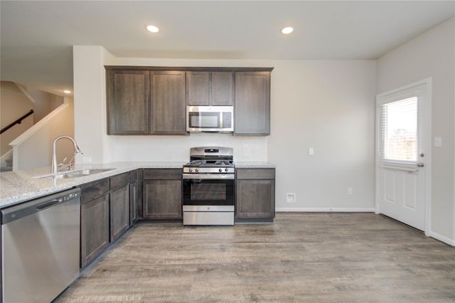 8403 Baywatch Circle, Baytown, TX 77523