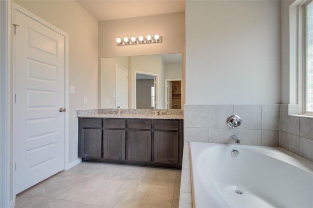 8403 Baywatch Circle, Baytown, TX 77523