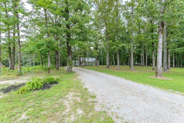 40 SUZY CV, Savannah, TN 38372