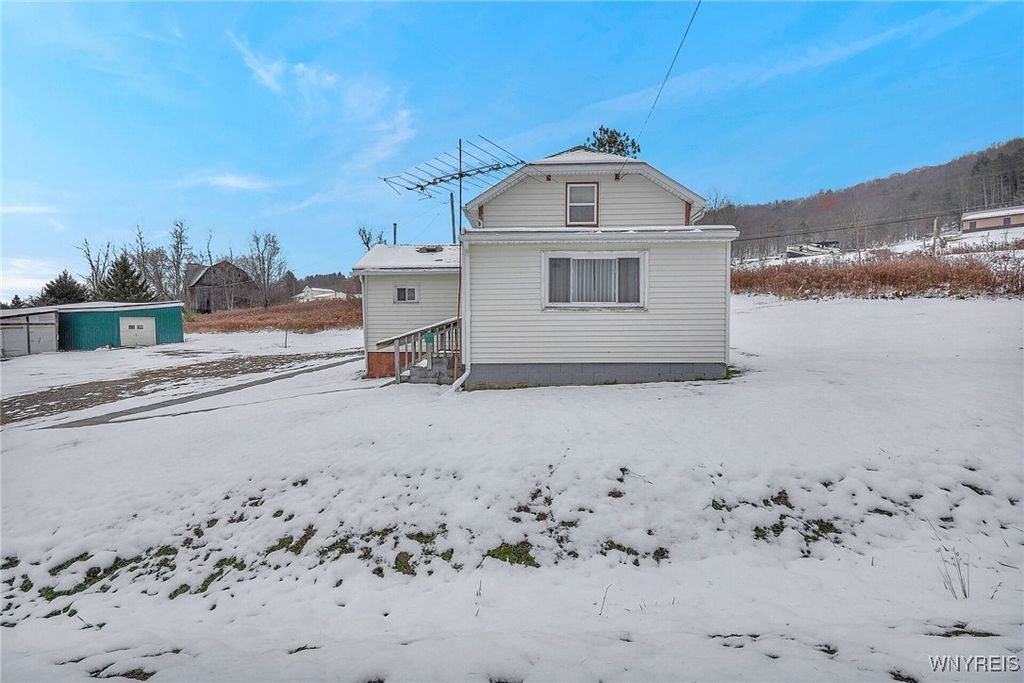 944 Coyle Road, Bolivar, NY 14715