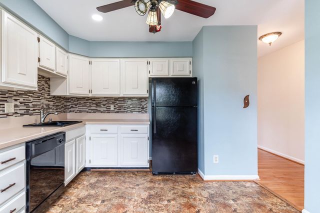 5922 SURRATTS VILLAGE DR, Clinton, MD 20735