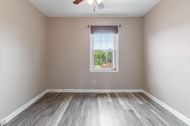 5922 SURRATTS VILLAGE DR, Clinton, MD 20735
