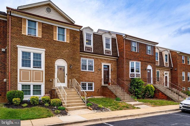5922 SURRATTS VILLAGE DR, Clinton, MD 20735
