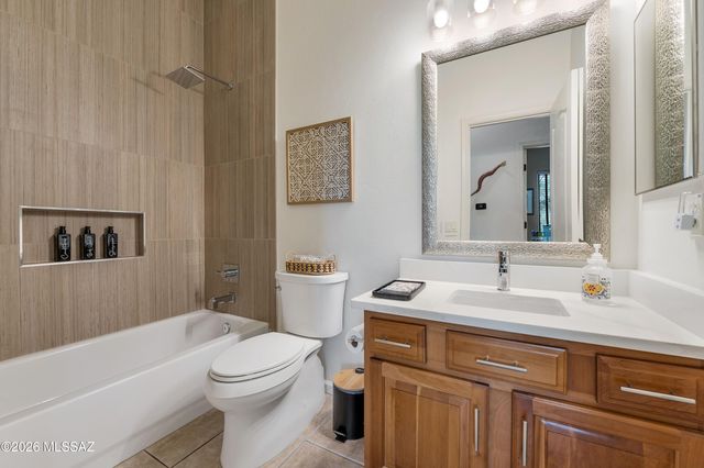 1236 W Portico Drive, Oro Valley, AZ 85755