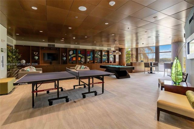 2641 N Flamingo Rd 307N, Sunrise, FL 33323