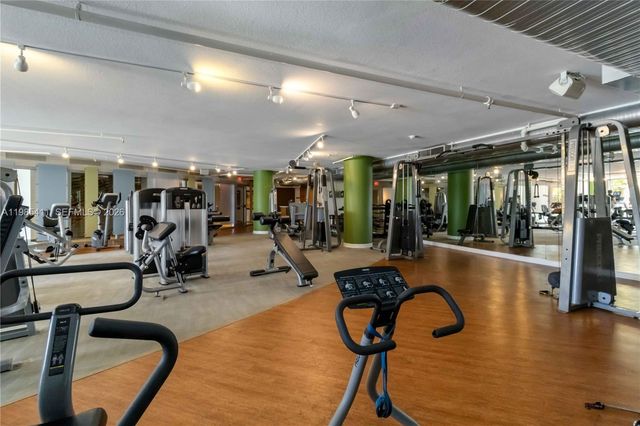 2641 N Flamingo Rd 307N, Sunrise, FL 33323