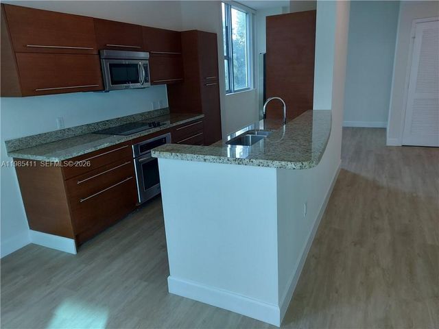 2641 N Flamingo Rd 307N, Sunrise, FL 33323