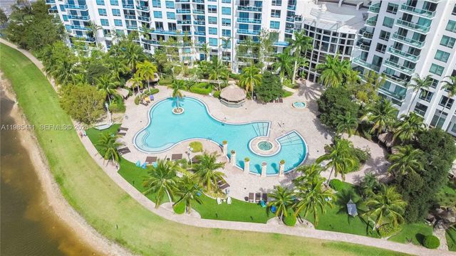 2641 N Flamingo Rd 307N, Sunrise, FL 33323