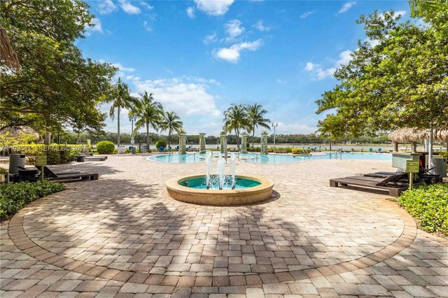 2641 N Flamingo Rd 307N, Sunrise, FL 33323