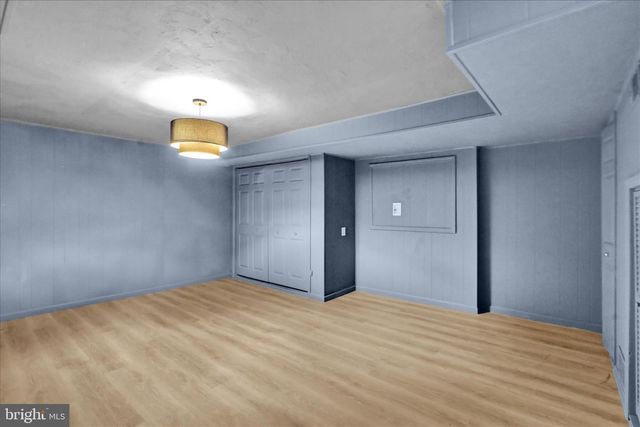 7 CLUB LN, Reading, PA 19607