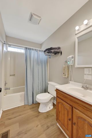 443 MEADOW VIEW LN, Fort Valley, VA 22652