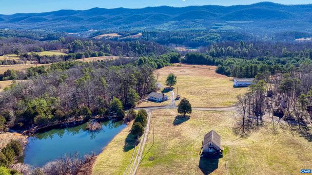 443 MEADOW VIEW LN, Fort Valley, VA 22652