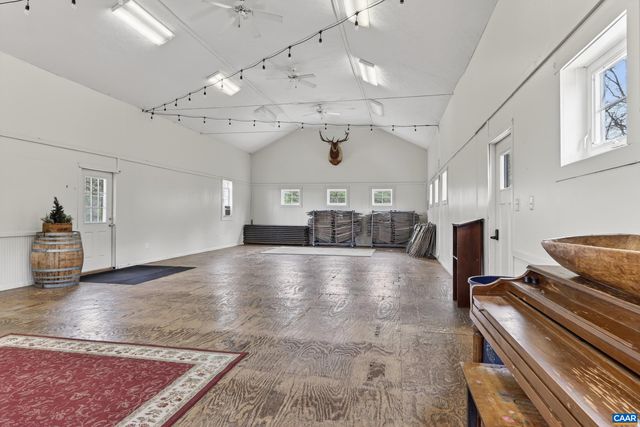 443 MEADOW VIEW LN, Fort Valley, VA 22652