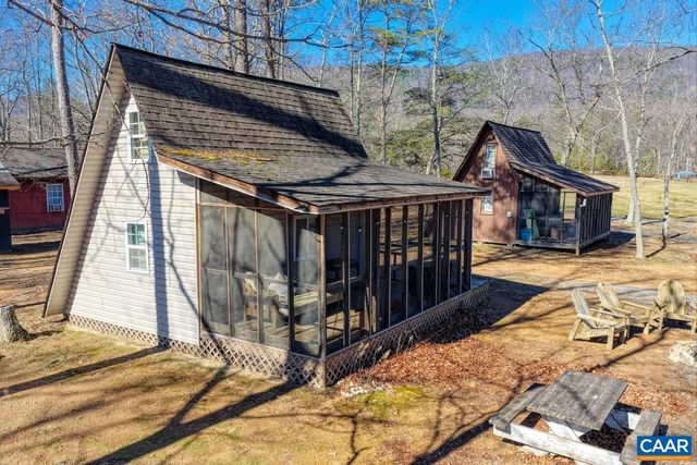 443 MEADOW VIEW LN, Fort Valley, VA 22652