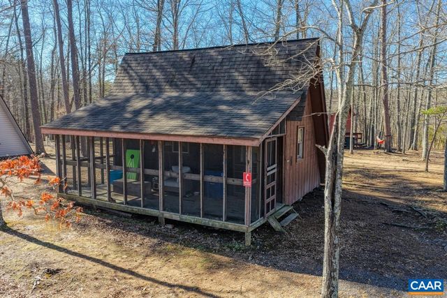 443 MEADOW VIEW LN, Fort Valley, VA 22652