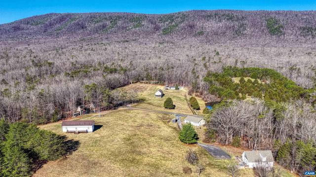 443 MEADOW VIEW LN, Fort Valley, VA 22652