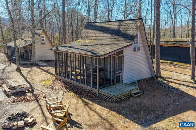 443 MEADOW VIEW LN, Fort Valley, VA 22652